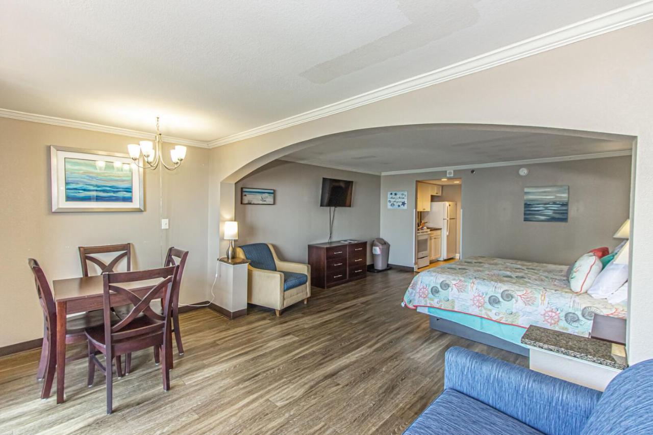 Ocean View King Suite With Modern Decor And Accents - Caravelle Resort 605 Sleeps 4 Guests マートルビーチ エクステリア 写真