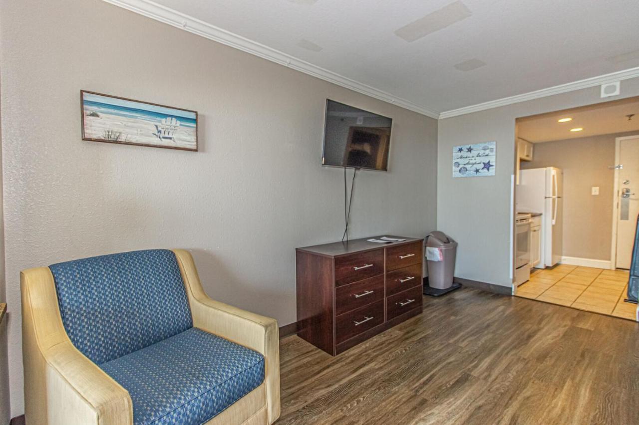 Ocean View King Suite With Modern Decor And Accents - Caravelle Resort 605 Sleeps 4 Guests マートルビーチ エクステリア 写真